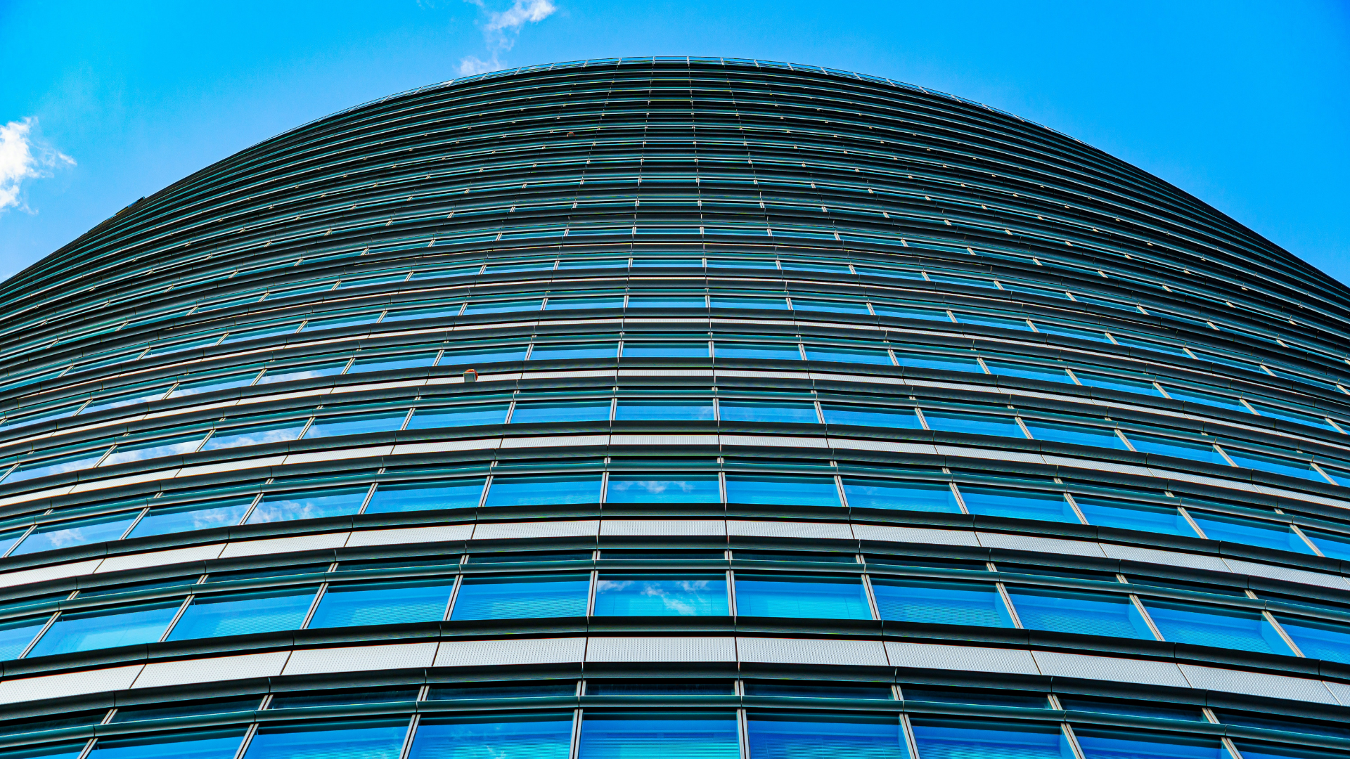 AI Predictive Maintenance Transforms Asset Reliability in Manufacturing